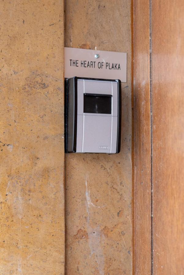 The Heart Of Plaka Apartamento Atenas Exterior foto